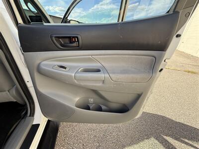 2013 Toyota Tacoma V6   - Photo 30 - Westport, MA 02790