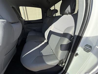 2013 Toyota Tacoma V6   - Photo 19 - Westport, MA 02790