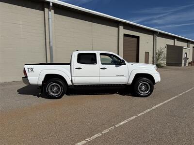 2013 Toyota Tacoma V6   - Photo 6 - Westport, MA 02790