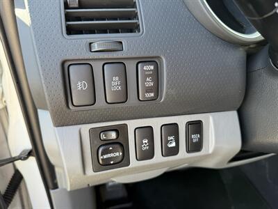 2013 Toyota Tacoma V6   - Photo 22 - Westport, MA 02790
