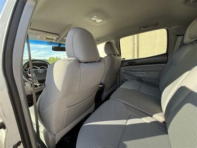 2013 Toyota Tacoma V6   - Photo 20 - Westport, MA 02790