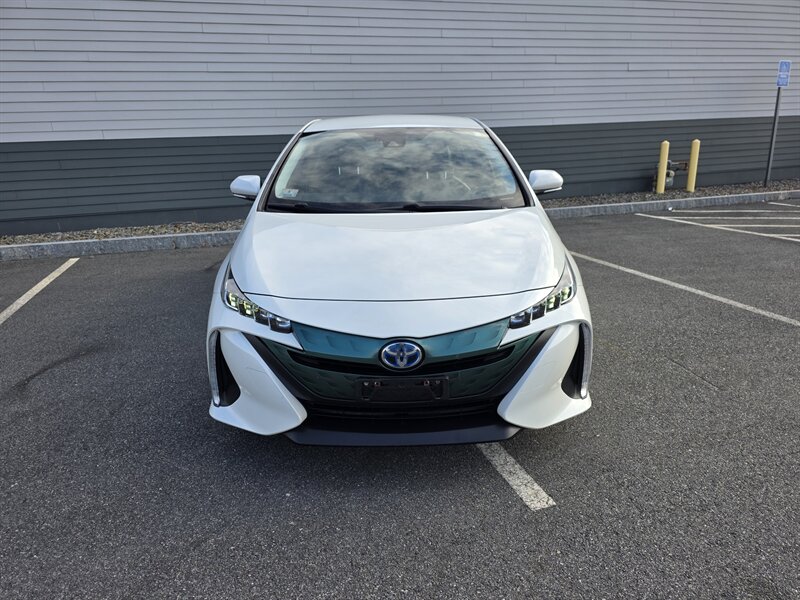 2018 Toyota Prius Prime Premium - Photo 7 - Westport, MA 02790