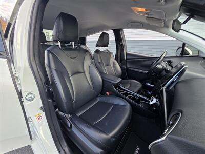 2018 Toyota Prius Prime Premium - Photo 16 - Westport, MA 02790