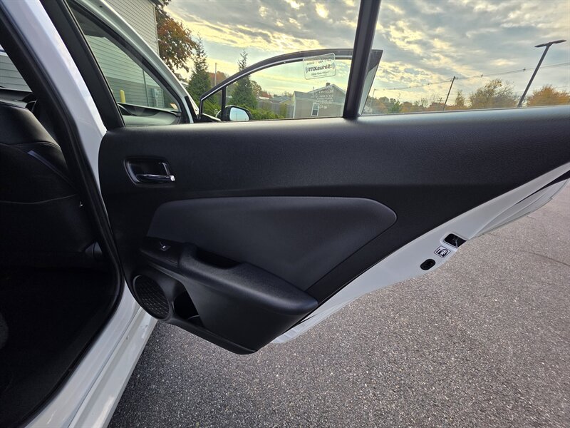2018 Toyota Prius Prime Premium - Photo 26 - Westport, MA 02790