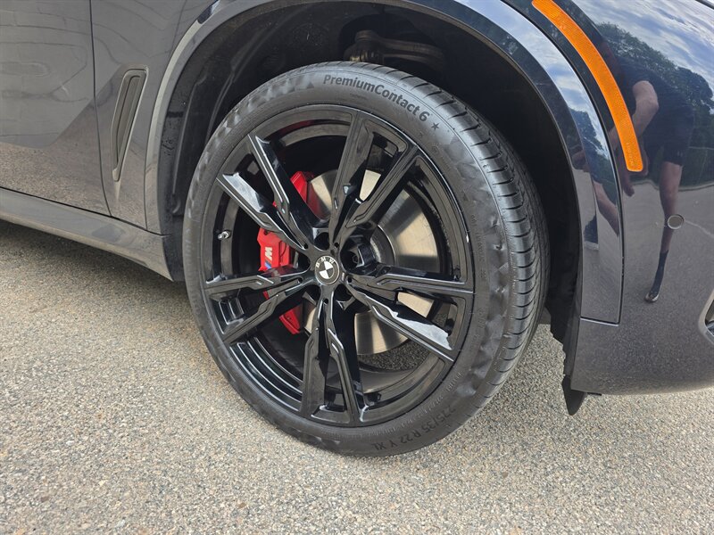 2022 BMW X5 M50i - Photo 12 - Westport, MA 02790