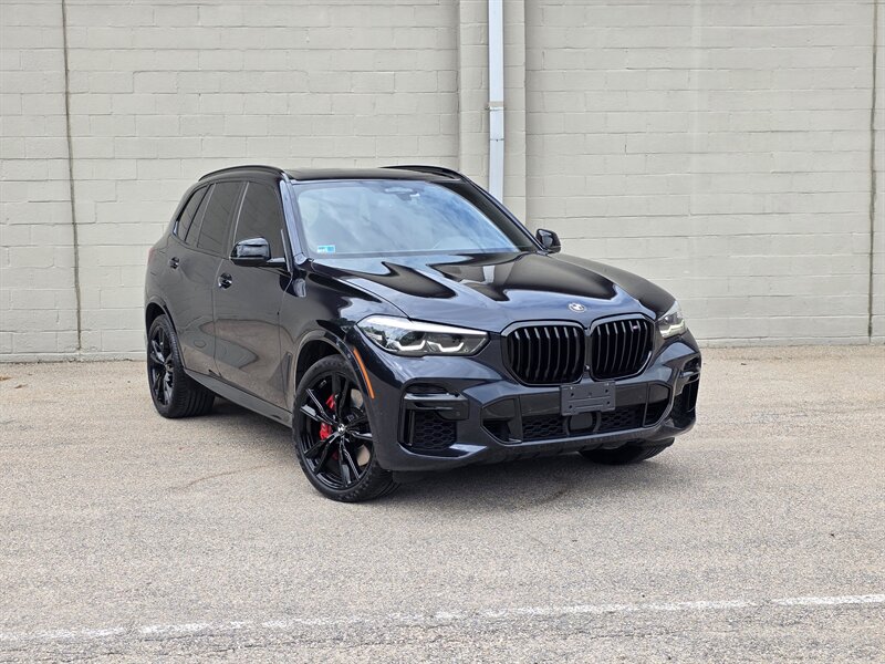 2022 BMW X5 M50i - Photo 4 - Westport, MA 02790