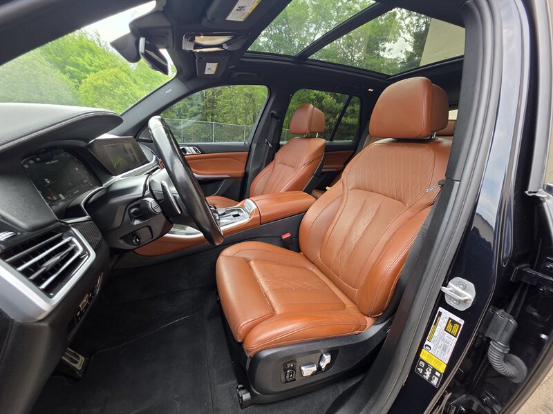 2022 BMW X5 M50i - Photo 15 - Westport, MA 02790