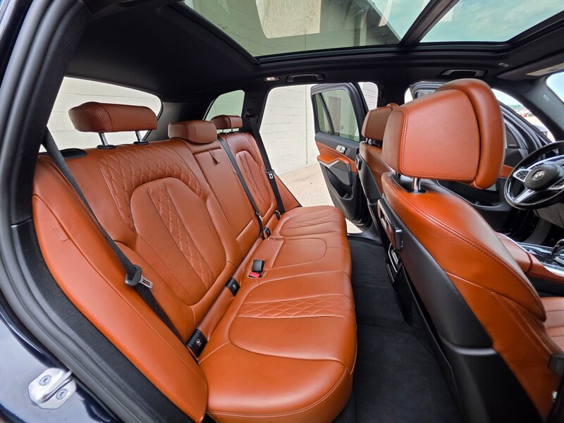 2022 BMW X5 M50i - Photo 19 - Westport, MA 02790