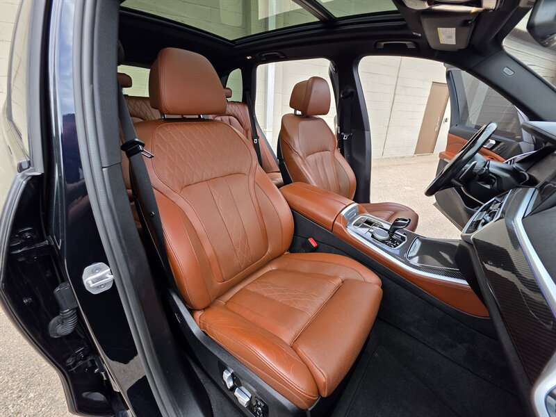 2022 BMW X5 M50i - Photo 21 - Westport, MA 02790