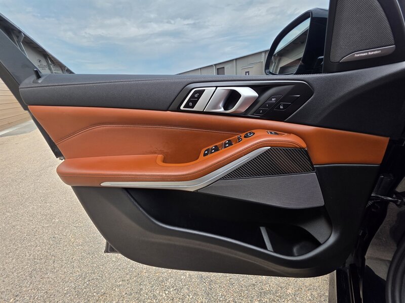 2022 BMW X5 M50i - Photo 27 - Westport, MA 02790