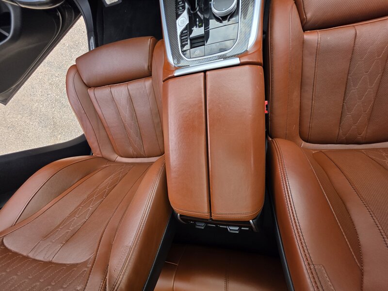 2022 BMW X5 M50i - Photo 32 - Westport, MA 02790
