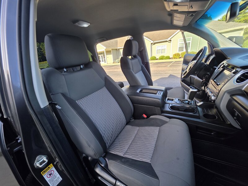 2015 Toyota Tundra SR5 - Photo 26 - Westport, MA 02790
