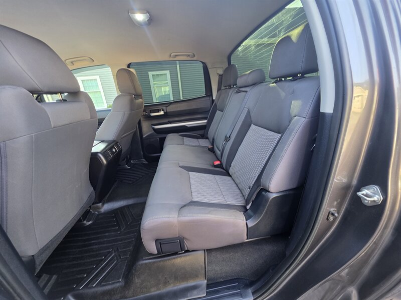 2015 Toyota Tundra SR5 - Photo 21 - Westport, MA 02790