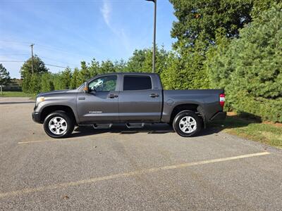 2015 Toyota Tundra SR5 - Photo 2 - Westport, MA 02790