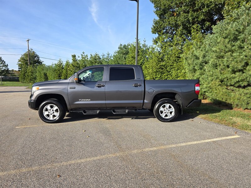 2015 Toyota Tundra SR5 - Photo 2 - Westport, MA 02790