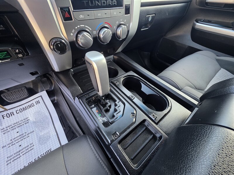 2015 Toyota Tundra SR5 - Photo 18 - Westport, MA 02790