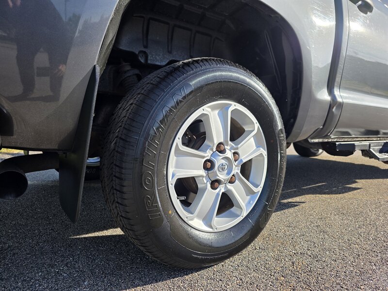 2015 Toyota Tundra SR5 - Photo 9 - Westport, MA 02790