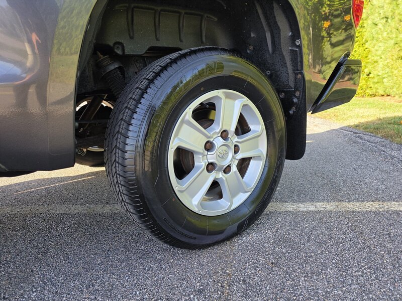 2015 Toyota Tundra SR5 - Photo 10 - Westport, MA 02790