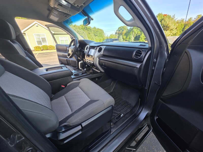 2015 Toyota Tundra SR5 - Photo 25 - Westport, MA 02790