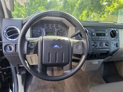 2010 Ford F-250 Super Duty XLT   - Photo 19 - Westport, MA 02790