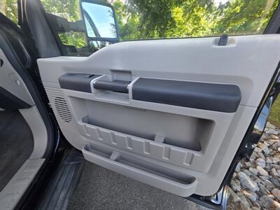 2010 Ford F-250 Super Duty XLT   - Photo 22 - Westport, MA 02790