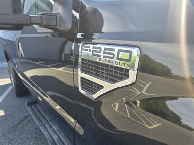 2010 Ford F-250 Super Duty XLT   - Photo 11 - Westport, MA 02790