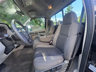2010 Ford F-250 Super Duty XLT   - Photo 12 - Westport, MA 02790