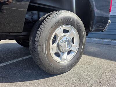 2010 Ford F-250 Super Duty XLT   - Photo 9 - Westport, MA 02790