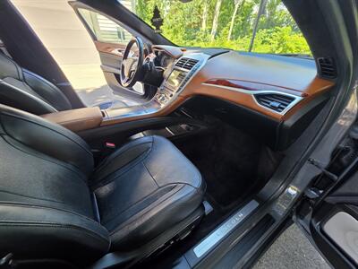 2017 Lincoln MKZ Black Label   - Photo 17 - Westport, MA 02790