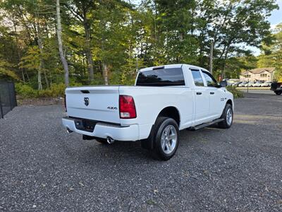 2015 RAM 1500 Express   - Photo 3 - Westport, MA 02790