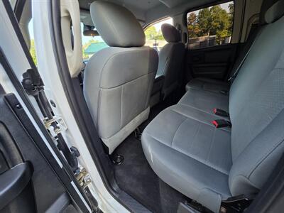 2015 RAM 1500 Express   - Photo 28 - Westport, MA 02790