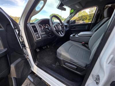 2015 RAM 1500 Express   - Photo 18 - Westport, MA 02790