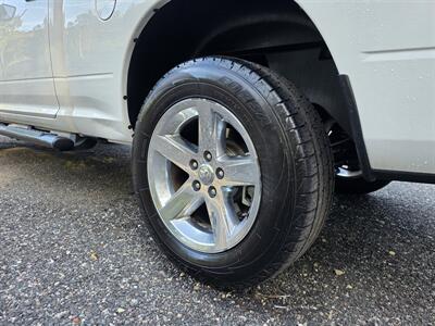 2015 RAM 1500 Express   - Photo 9 - Westport, MA 02790