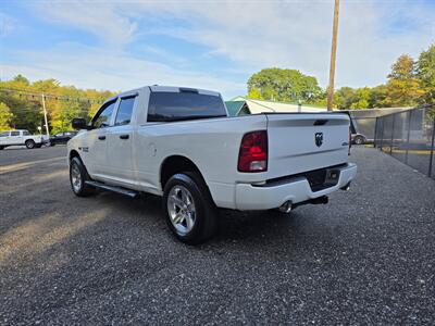 2015 RAM 1500 Express   - Photo 8 - Westport, MA 02790