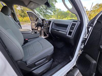 2015 RAM 1500 Express   - Photo 25 - Westport, MA 02790