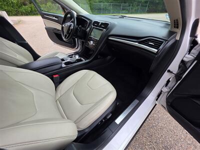 2018 Ford Fusion Titanium   - Photo 9 - Westport, MA 02790