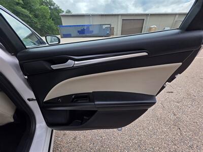 2018 Ford Fusion Titanium   - Photo 19 - Westport, MA 02790