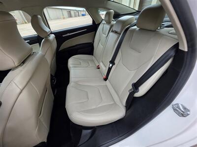 2018 Ford Fusion Titanium   - Photo 11 - Westport, MA 02790
