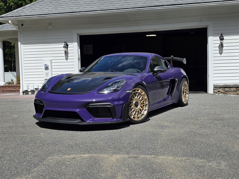 2025 Porsche 718 Cayman GT4 RS  