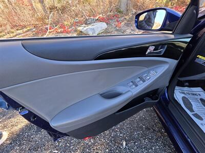 2014 Hyundai SONATA SE - Photo 21 - Westport, MA 02790