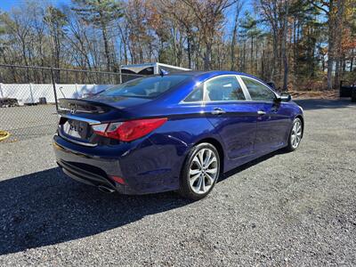 2014 Hyundai SONATA SE - Photo 4 - Westport, MA 02790