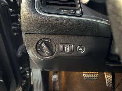 2019 Dodge Challenger R/T   - Photo 15 - Chatsworth, CA 91311