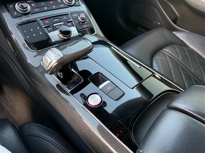 2015 Audi S8 4.0T quattro   - Photo 34 - Chatsworth, CA 91311
