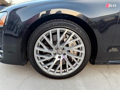 2015 Audi S8 4.0T quattro   - Photo 4 - Chatsworth, CA 91311