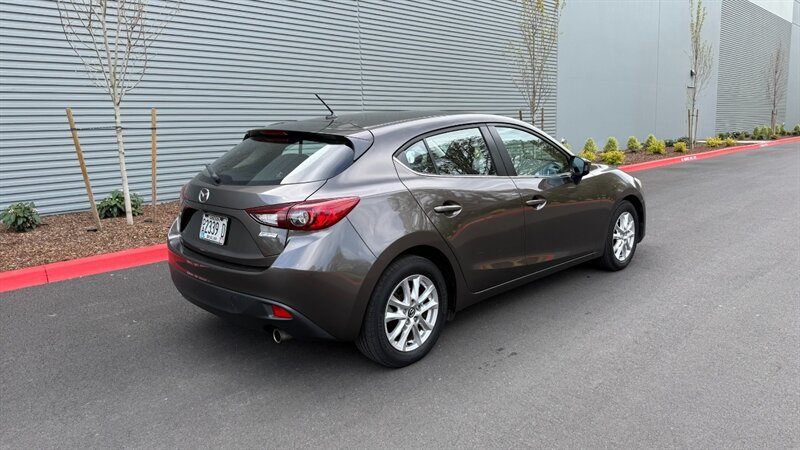 2016 Mazda Mazda3 i Sport - Photo 6 - Hillsboro, OR 97124