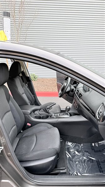 2016 Mazda Mazda3 i Sport - Photo 20 - Hillsboro, OR 97124