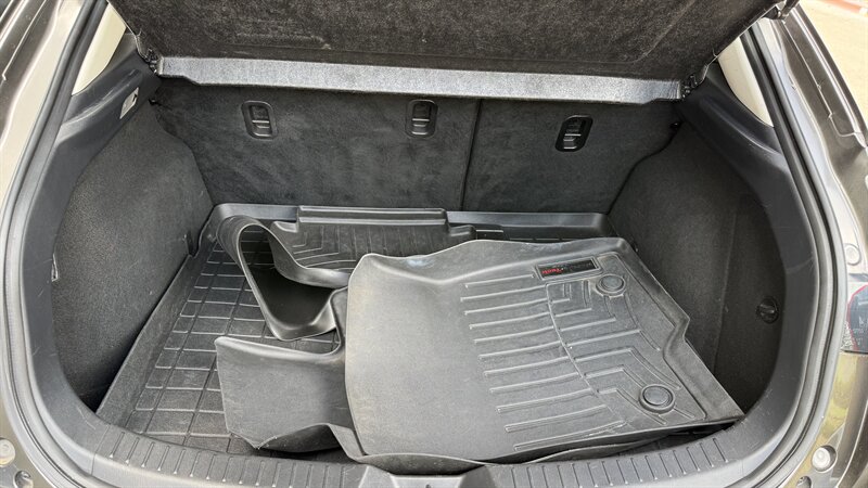 2016 Mazda Mazda3 i Sport - Photo 15 - Hillsboro, OR 97124