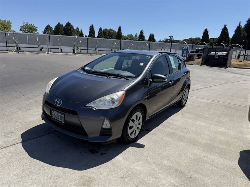 2012 Toyota Prius c Three 4dr Hatchback - Photo 1 - Hillsboro, OR 97124