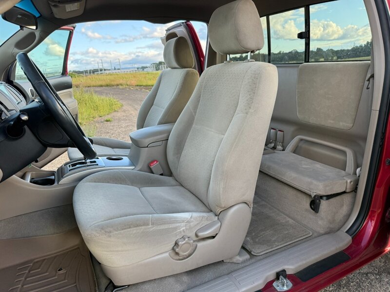 2007 Toyota Tacoma PreRunner V6 SRS - Photo 27 - Hillsboro, OR 97124