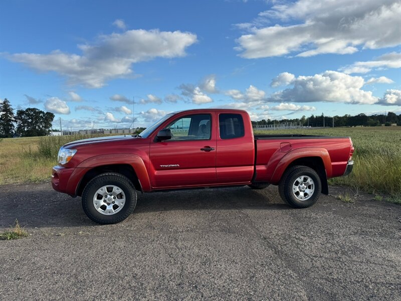 2007 Toyota Tacoma PreRunner V6 SRS - Photo 11 - Hillsboro, OR 97124